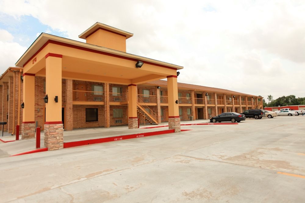 Palace Inn Rosenberg Exterior photo